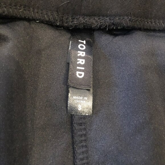 Torrid Full Length Signature Waist Suede Leggings Sz 3 Black - Picture 4 of 7
